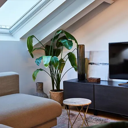 New Duplex In The Heart Of Lisbon, Principe Real Apartment Lissabon