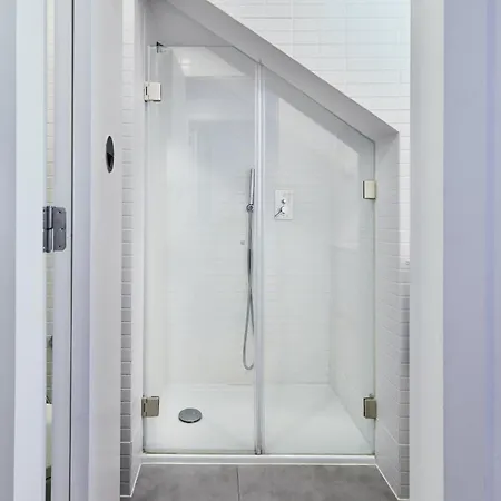 アパート New Duplex In The Heart Of Lisbon, Principe Real