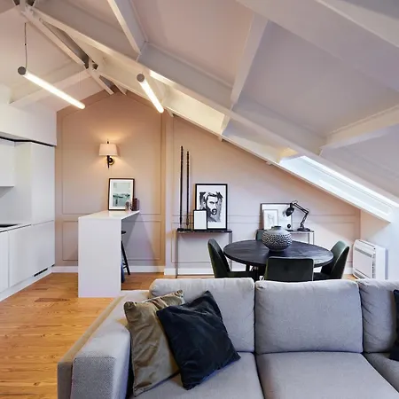 New Duplex In The Heart Of Lisbon, Principe Real Apartment *