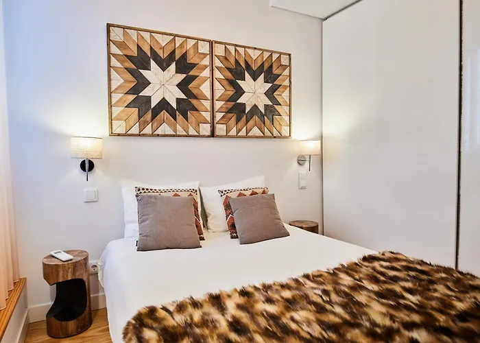 New Duplex In The Heart Of Lisbon, Principe Real Лиссабон