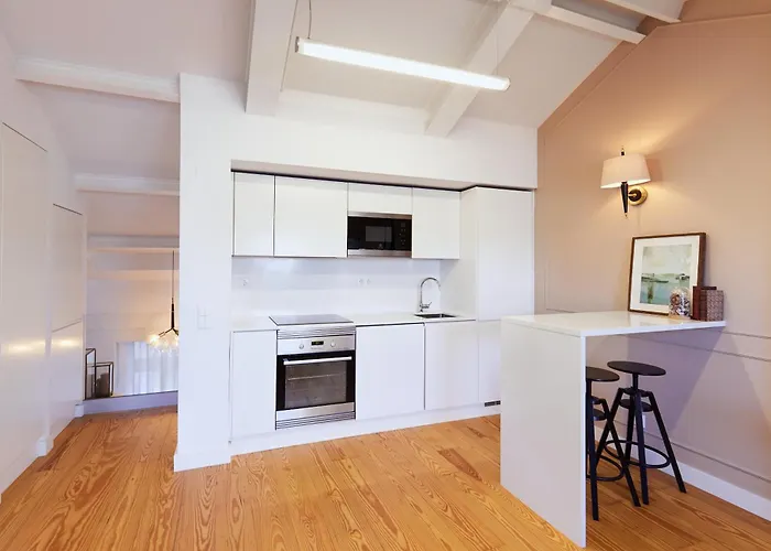 Апартаменты New Duplex In The Heart Of Lisbon, Principe Real